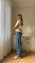 Load image into Gallery viewer, Barrel Leg jeans
