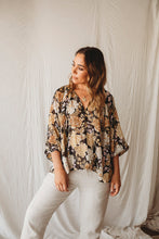 Load image into Gallery viewer, Safari Blouse
